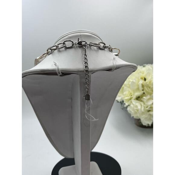 Robert Lee Morris Soho Designer Statement Necklace Hammered
Silver Oval Links - Picture 11 of 16